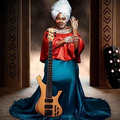 Manou Gallo: Afro Bass Fusion 