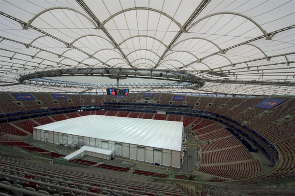 Vrh Nata bo potekal v konferenčni dvorani postavljeni znotraj nogometnega stadiona