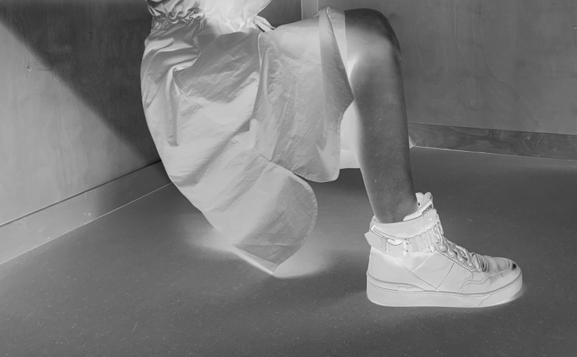 Loula Yorke: Volta
