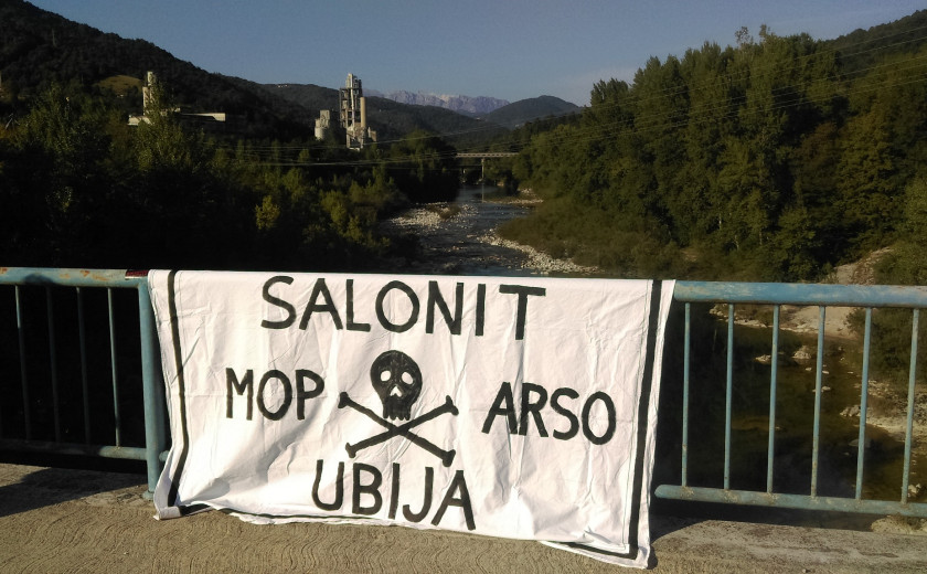 salonit
